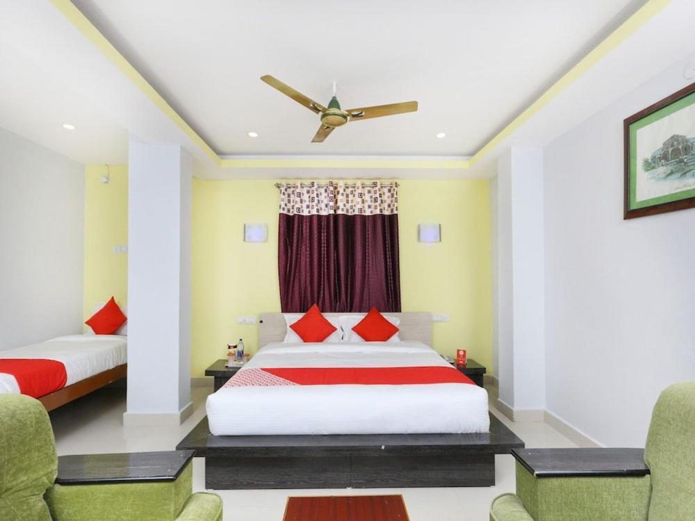Sai Golden Rooms Tirupati Kültér fotó